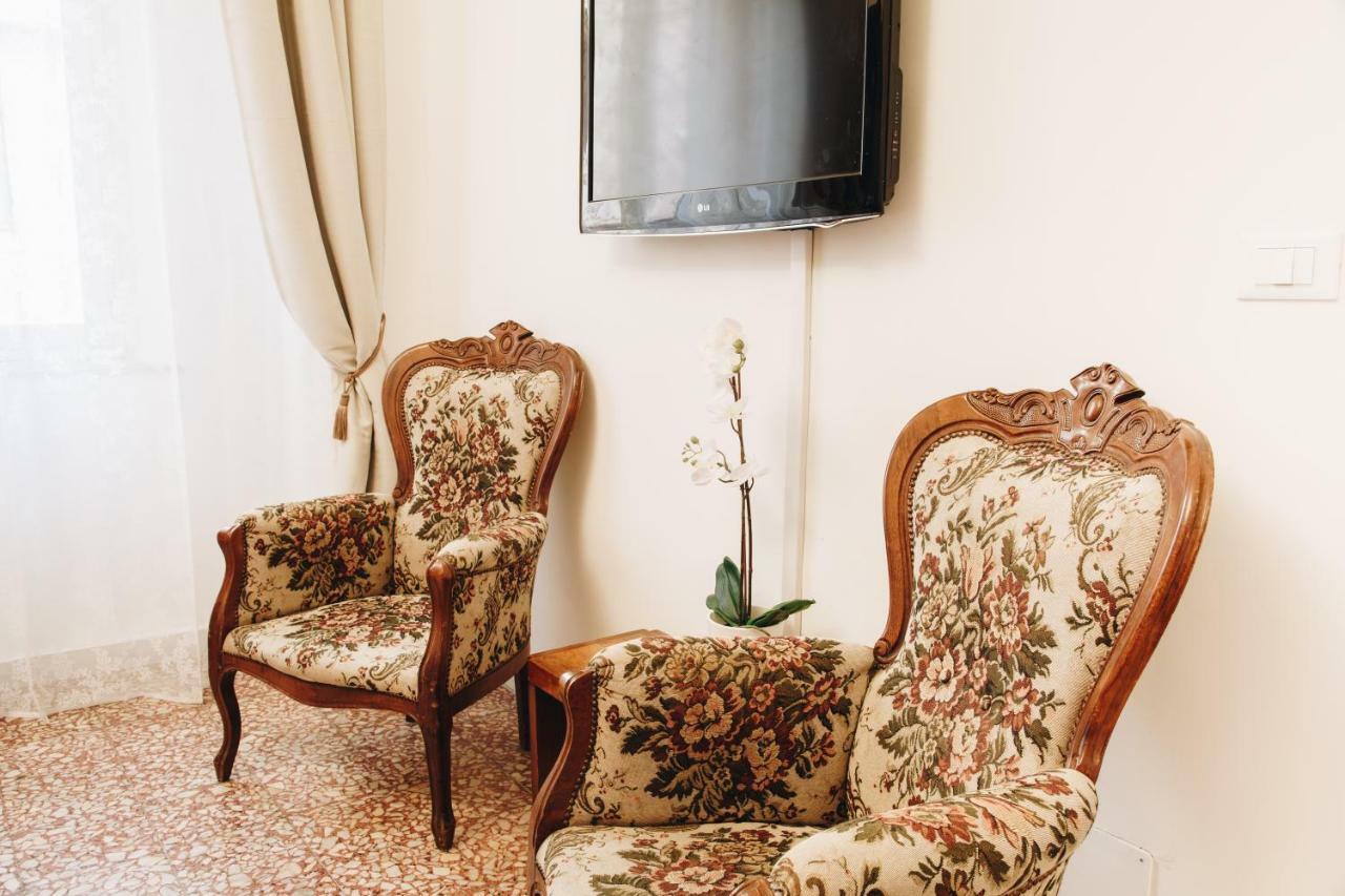 Suite Rondanini Rome Luaran gambar